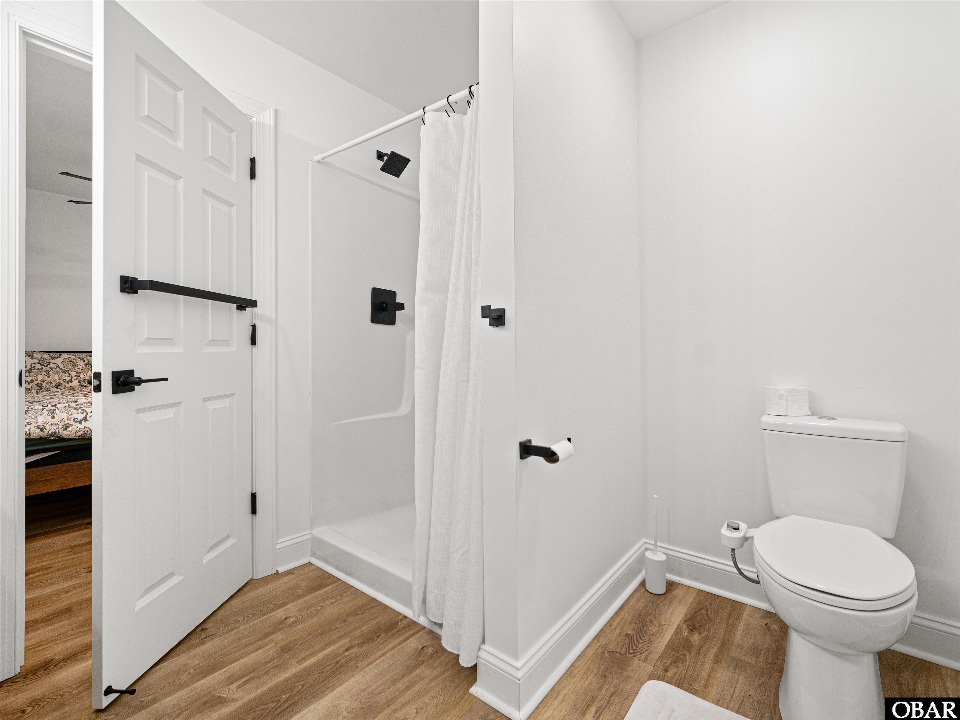 2337 False Cape Road Corolla, NC 27927 - Photo 17 of 31 Ensuite Bathroom