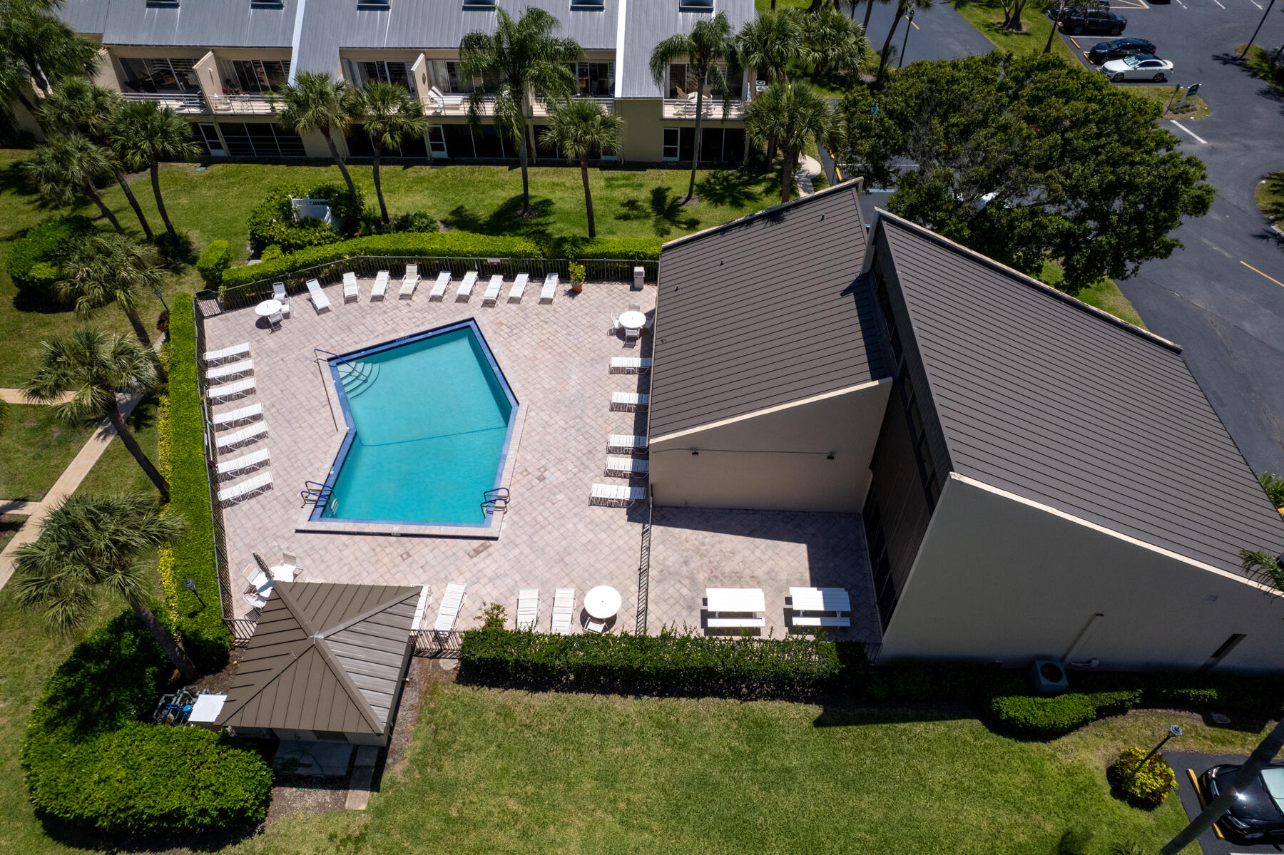 1605 Highway 1, Unit V4101 Jupiter, FL 33477 - Photo 20 of 34 JORC Pool / Clubhouse