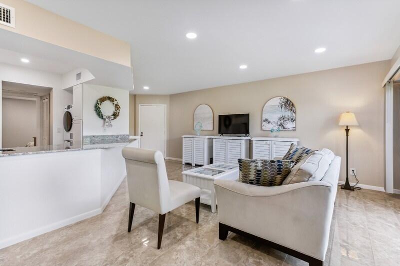 1605 Highway 1, Unit V4101 Jupiter, FL 33477 - Photo 5 of 34 Living Room