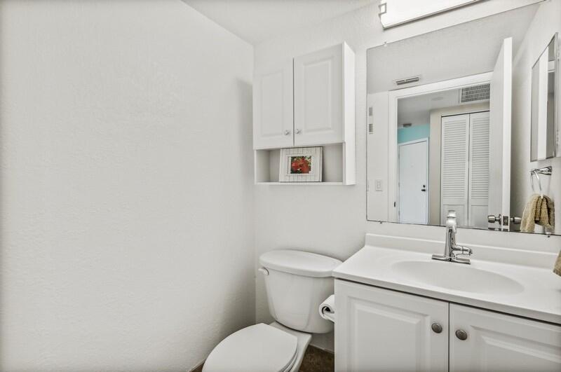 1605 Highway 1, Unit V4101 Jupiter, FL 33477 - Photo 10 of 34 Guest Bath