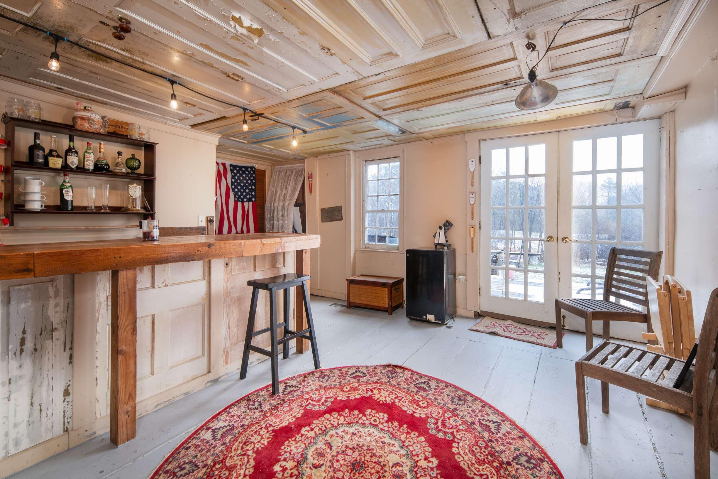 71 Beech Ridge Road York, ME 03909 - Photo 9 of 17 Parlor/Bar