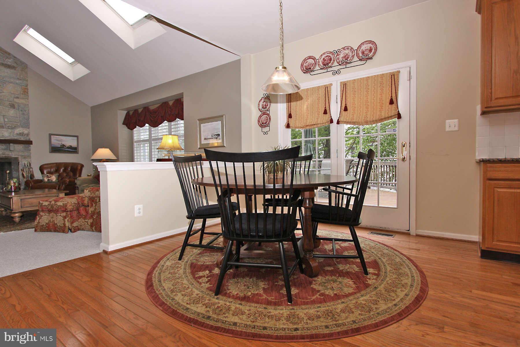 1305 Aldbury Way Reston, VA 20194 - Photo 13 of 30 Kitchen