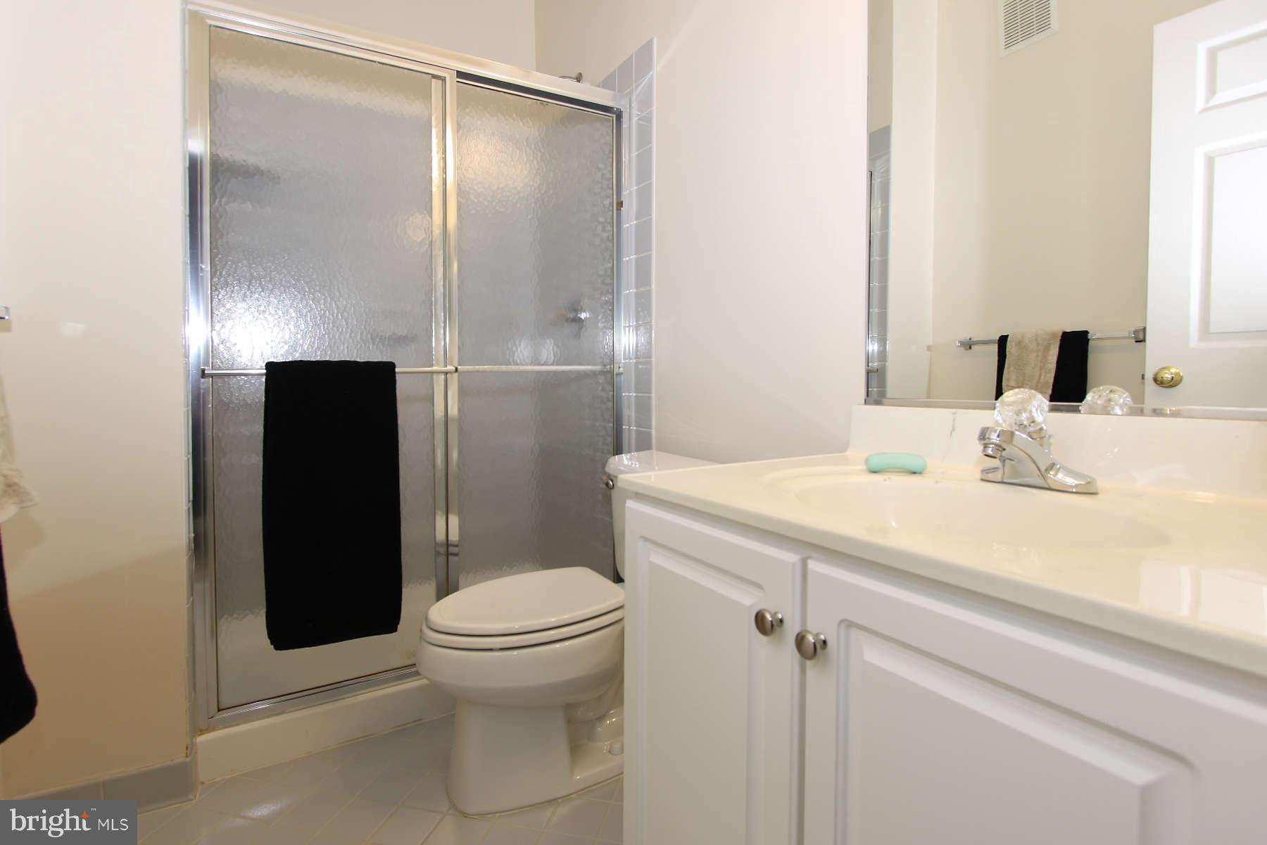 1305 Aldbury Way Reston, VA 20194 - Photo 25 of 30 Bath