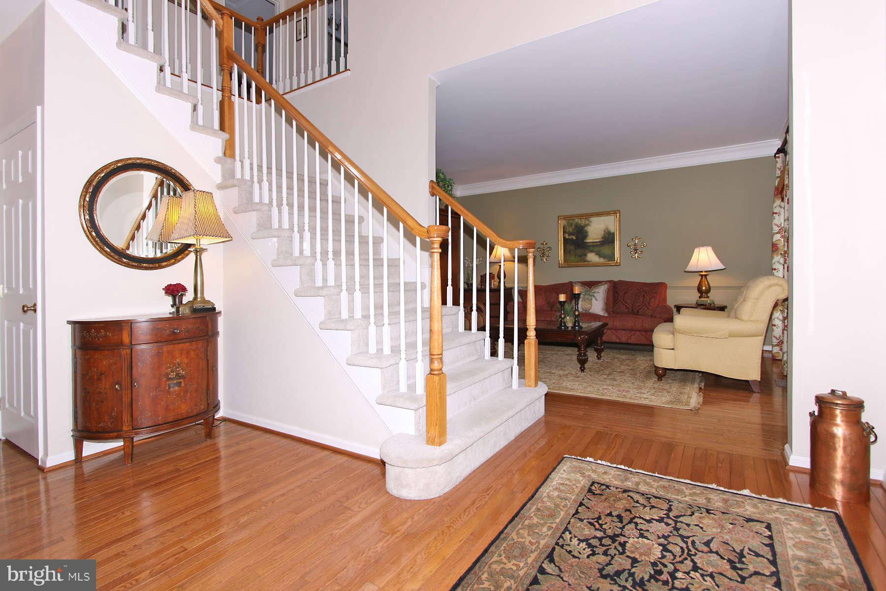 1305 Aldbury Way Reston, VA 20194 - Photo 4 of 30 Interior (General)