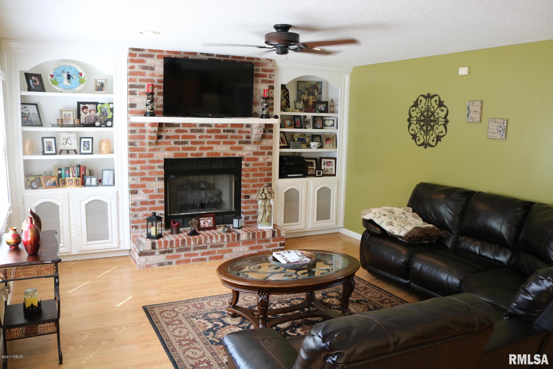 1305 Whipporwill Road Carterville, IL 62918 - Photo 10 of 50 Gallery Image 10