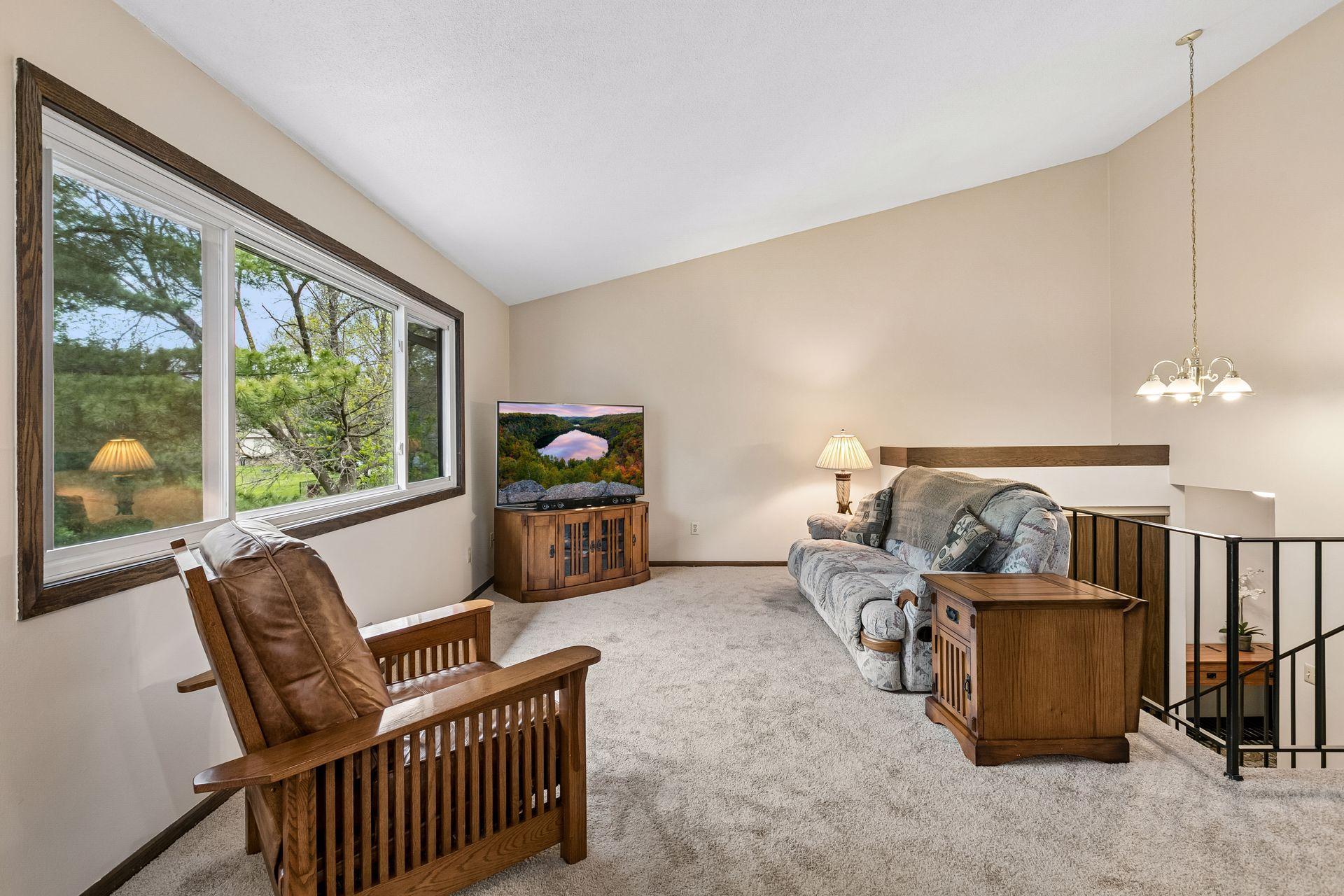 4211 Shirlee Lane North Shoreview, MN 55126 - Photo 7 of 45
