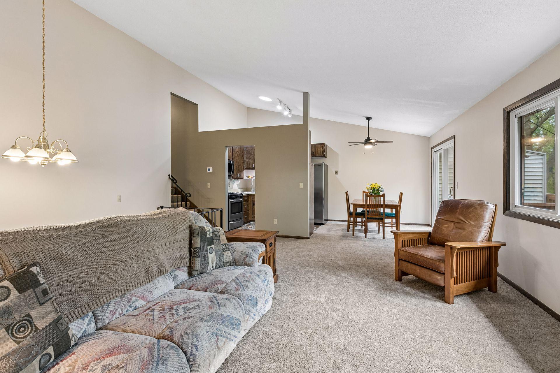 4211 Shirlee Lane North Shoreview, MN 55126 - Photo 9 of 45