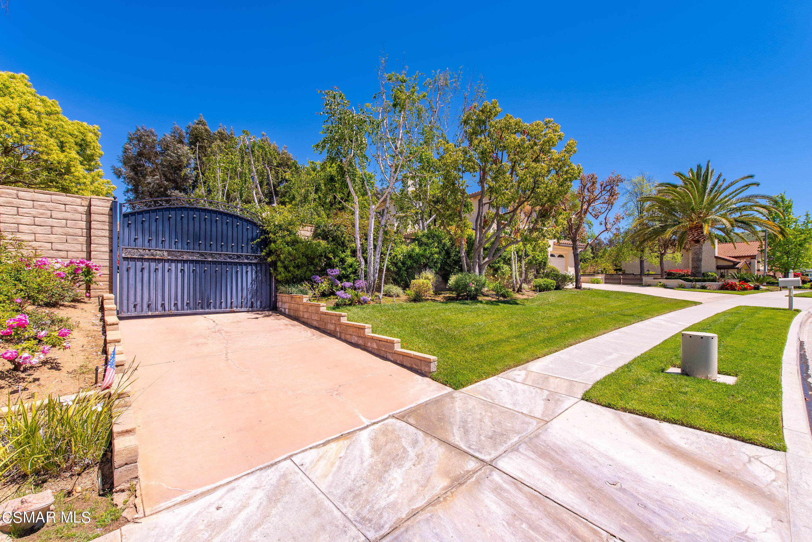 608 Longbranch Road Simi Valley, CA 93065 - Photo 11 of 87 608 Longbranch Rd Simi Valley-5