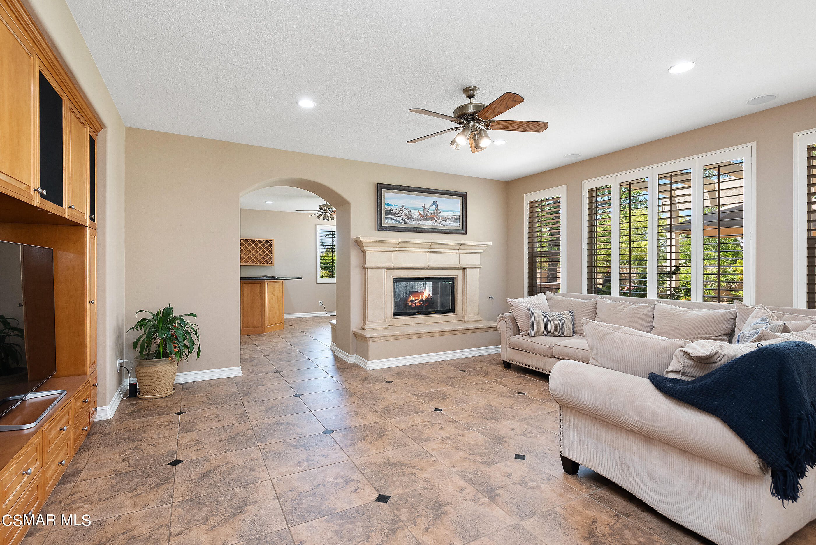 608 Longbranch Road Simi Valley, CA 93065 - Photo 19 of 87 608 Longbranch Rd Simi Valley-19