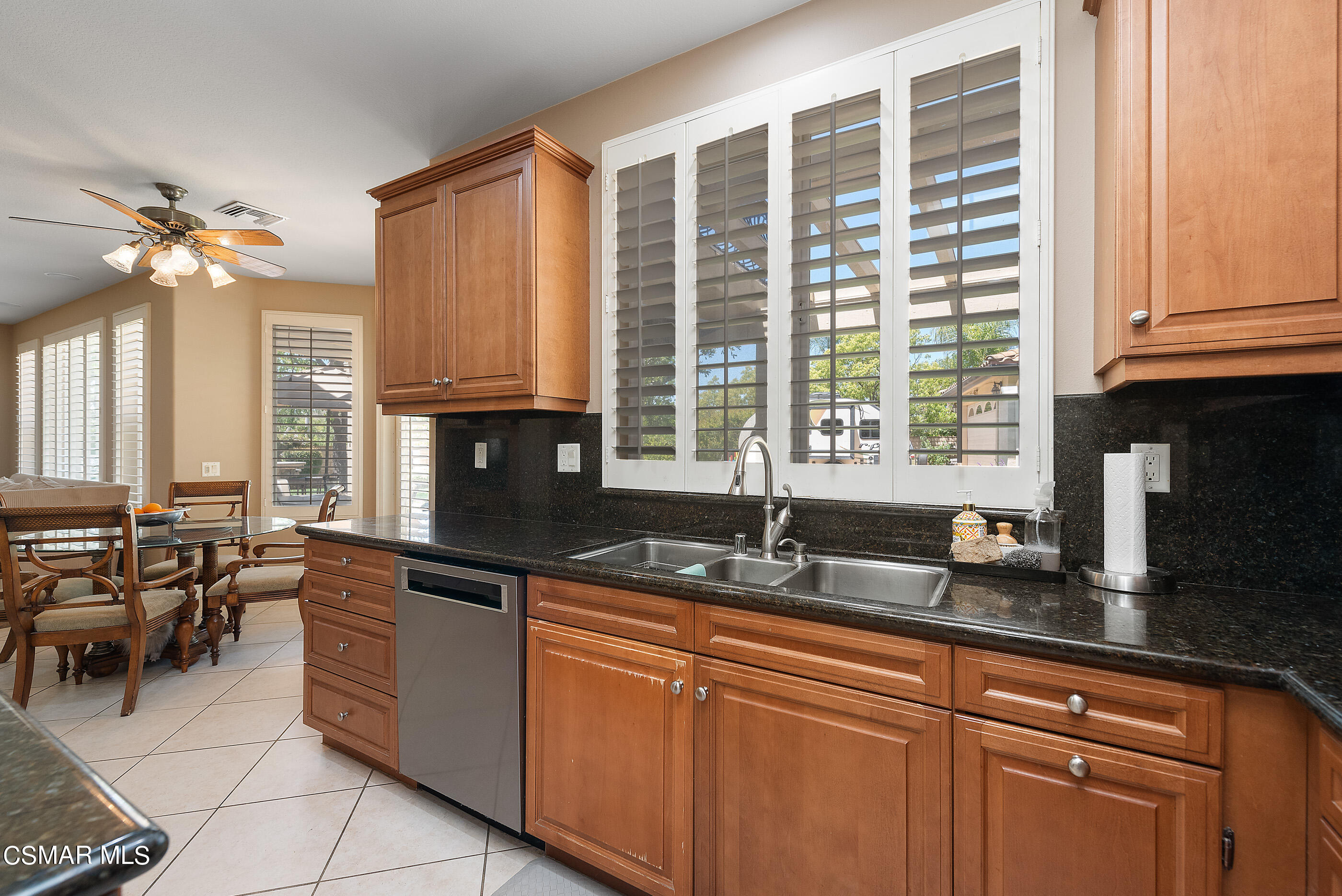 608 Longbranch Road Simi Valley, CA 93065 - Photo 29 of 87 608 Longbranch Rd Simi Valley-29