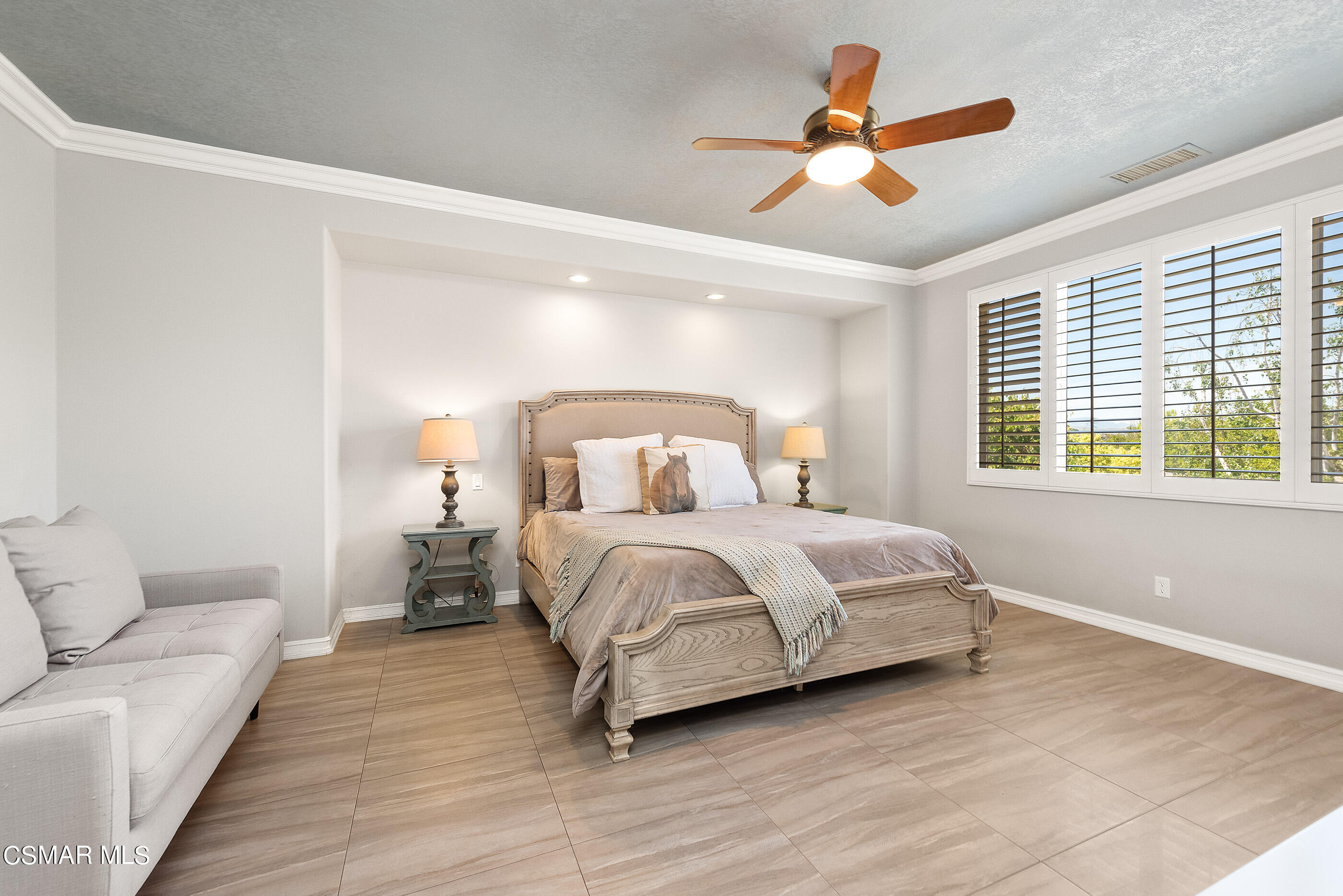 608 Longbranch Road Simi Valley, CA 93065 - Photo 33 of 87 608 Longbranch Rd Simi Valley-45