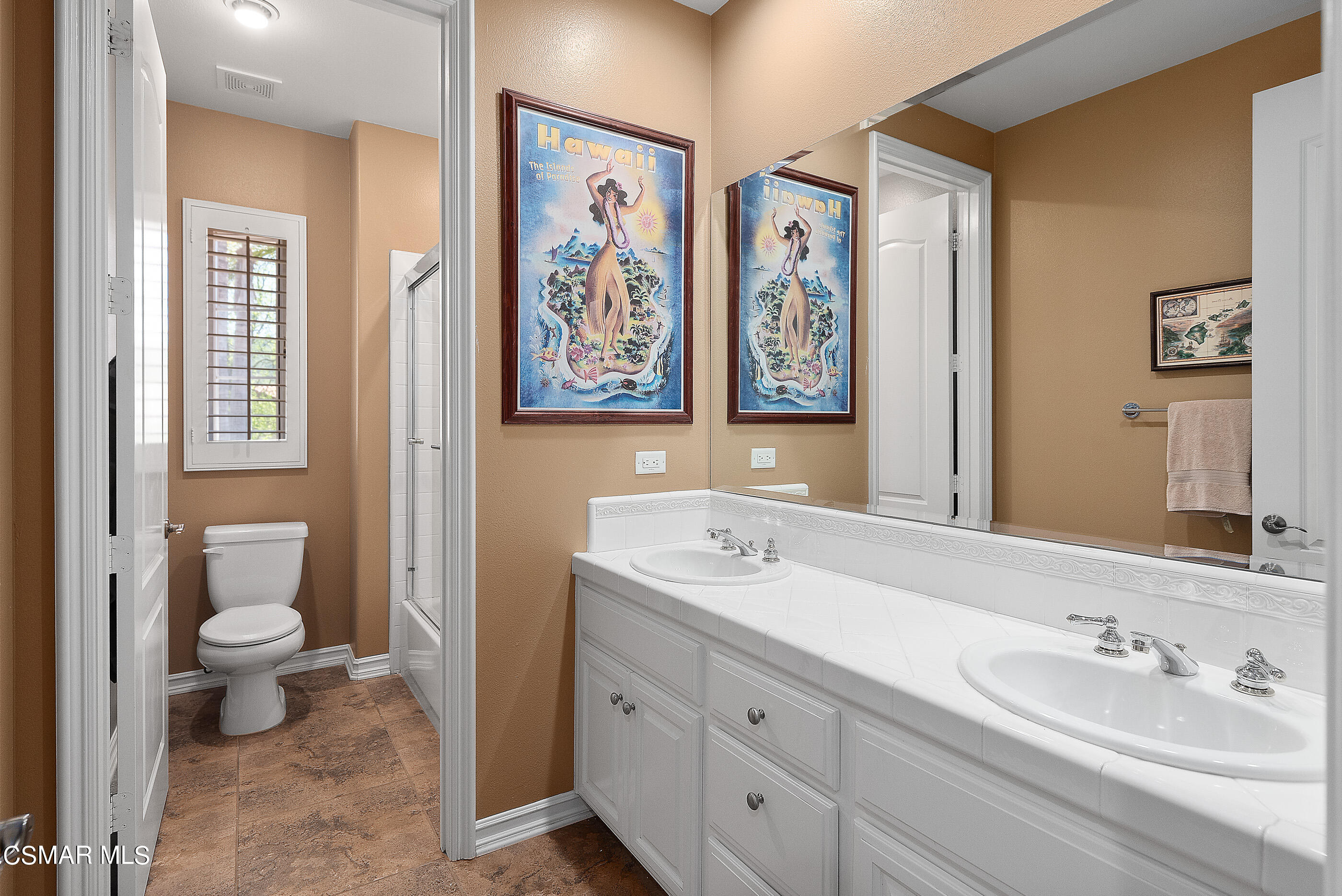 608 Longbranch Road Simi Valley, CA 93065 - Photo 42 of 87 608 Longbranch Rd Simi Valley-40