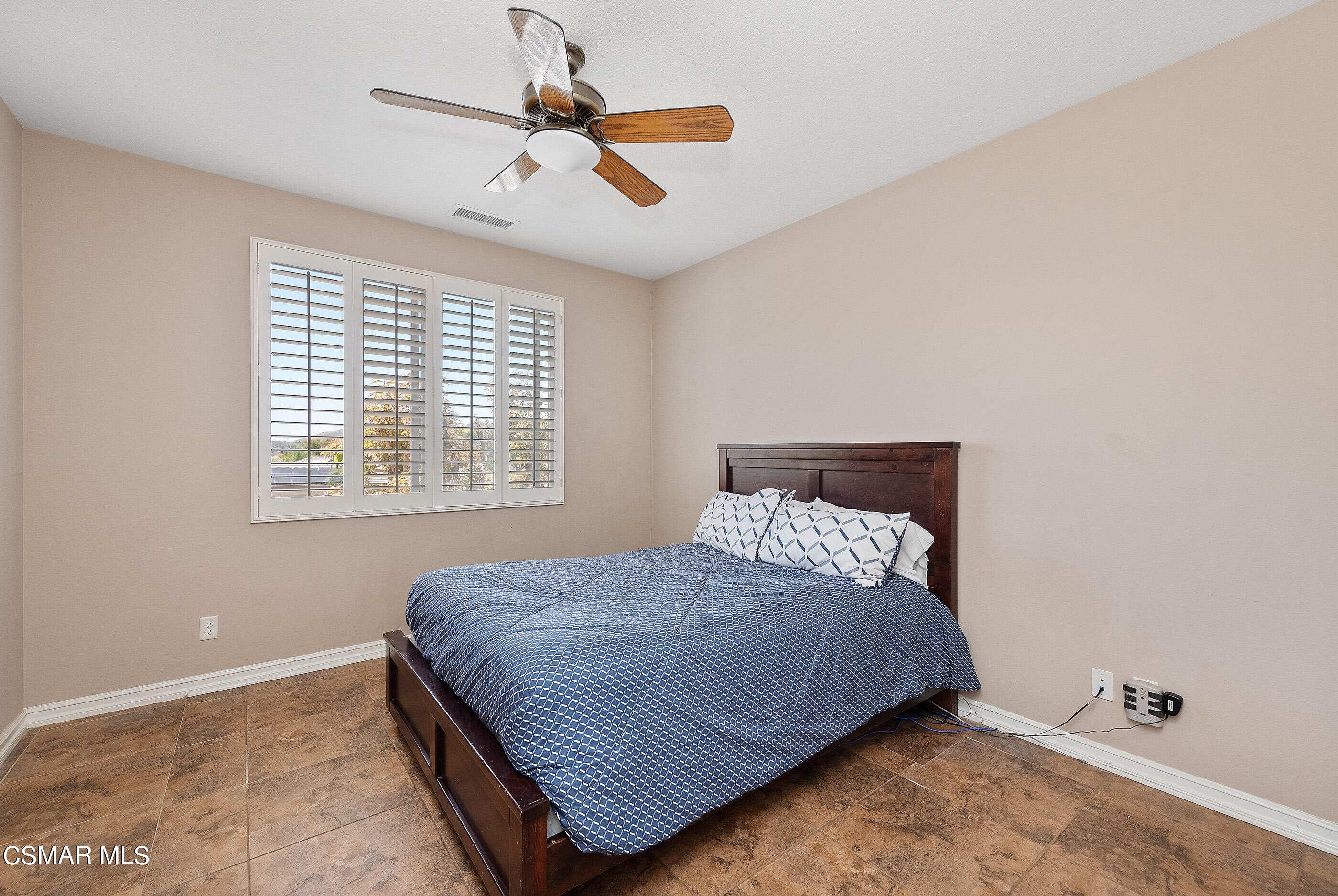 608 Longbranch Road Simi Valley, CA 93065 - Photo 44 of 87 608 Longbranch Rd Simi Valley-43