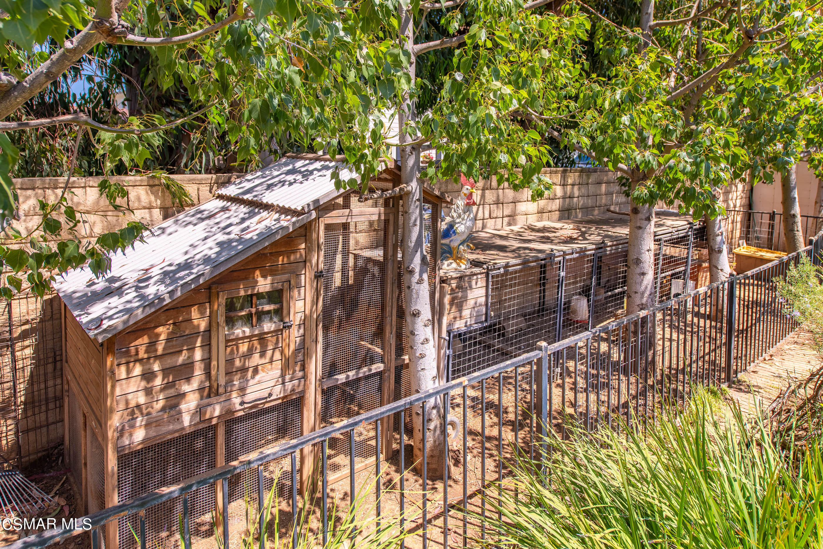 608 Longbranch Road Simi Valley, CA 93065 - Photo 74 of 87 608 Longbranch Rd Simi Valley-87