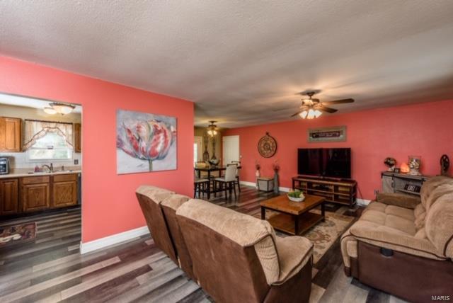3301 Sand Road Edwardsville, IL 62025 - Photo 3 of 28