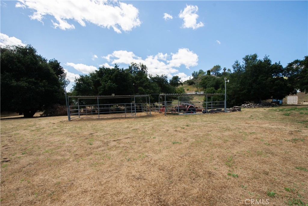 30602 Hasley Canyon Road Castaic, CA 91384 - Photo 60 of 72 a view of outdoor space with garden