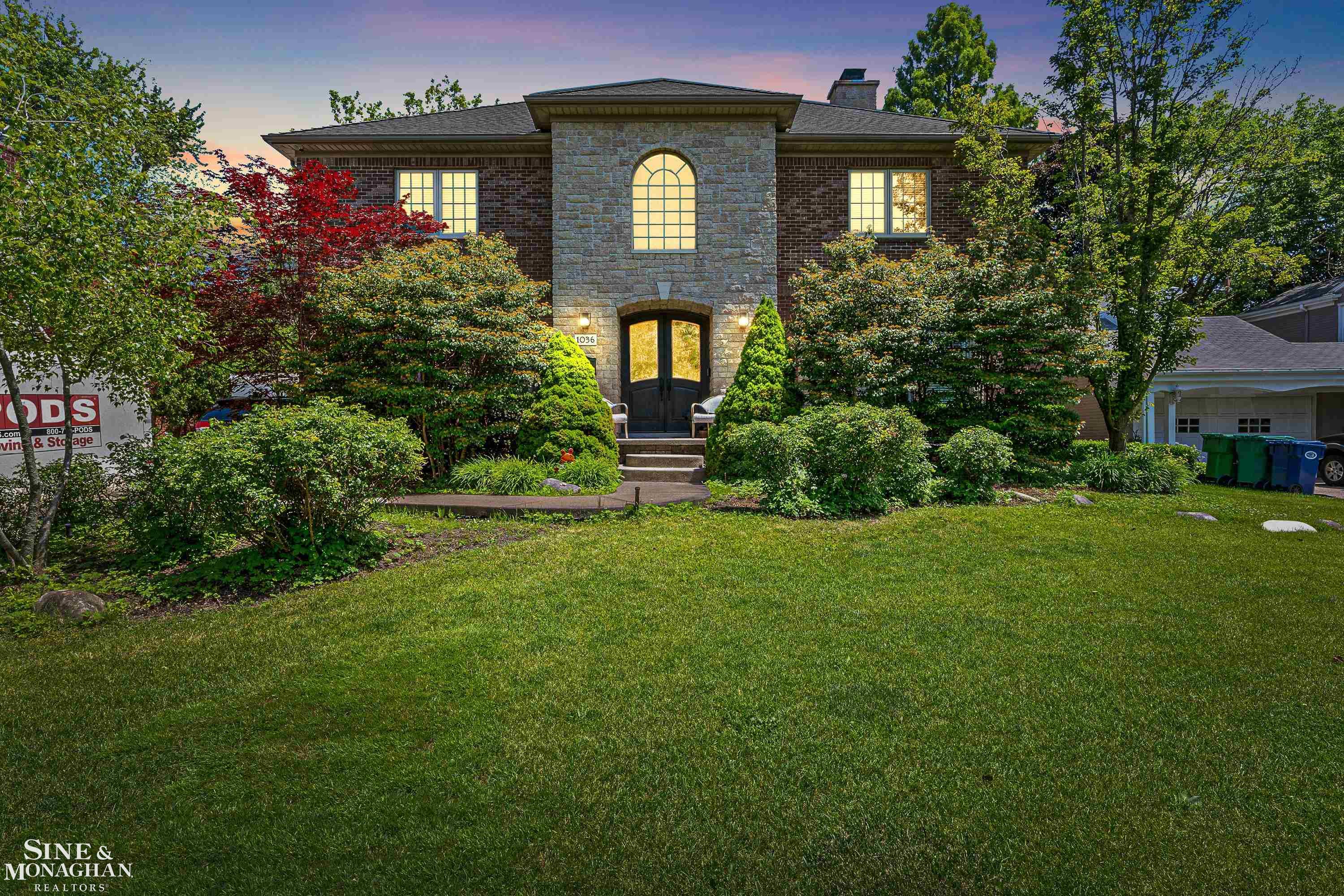 1036 Whittier Road Grosse Pointe, MI 48230 - Photo 44 of 48 50150714-5C9346E4-2DF0-42DC-93C5-2AC66DEBFB9D.JPG