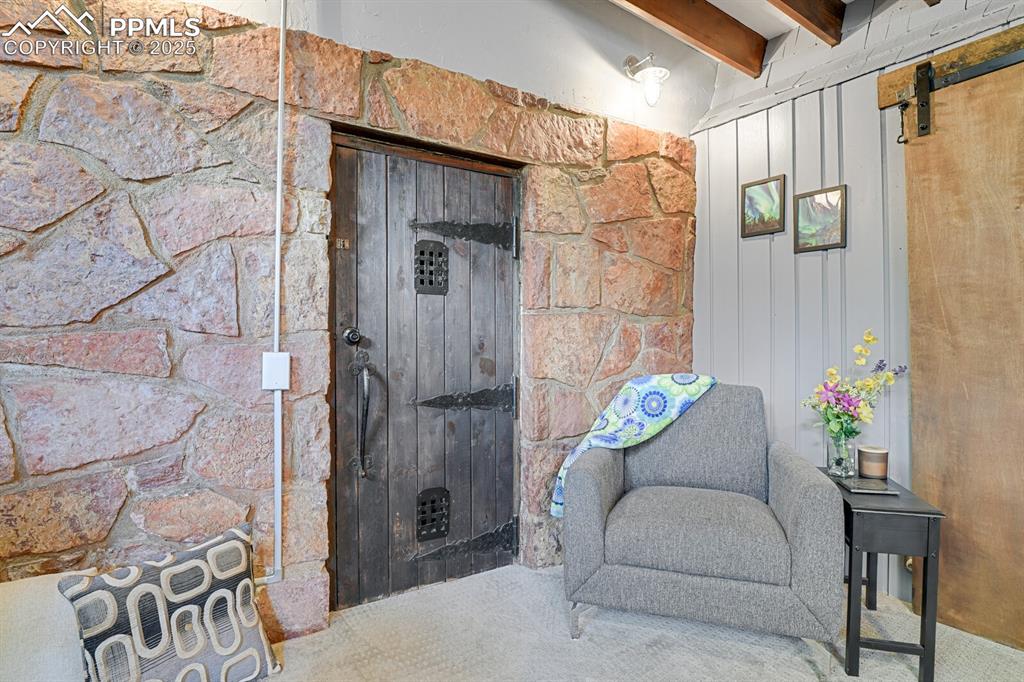 4540 Fountain Avenue Cascade, CO 80809 - Photo 19 of 50 a entryway with outdoor seating