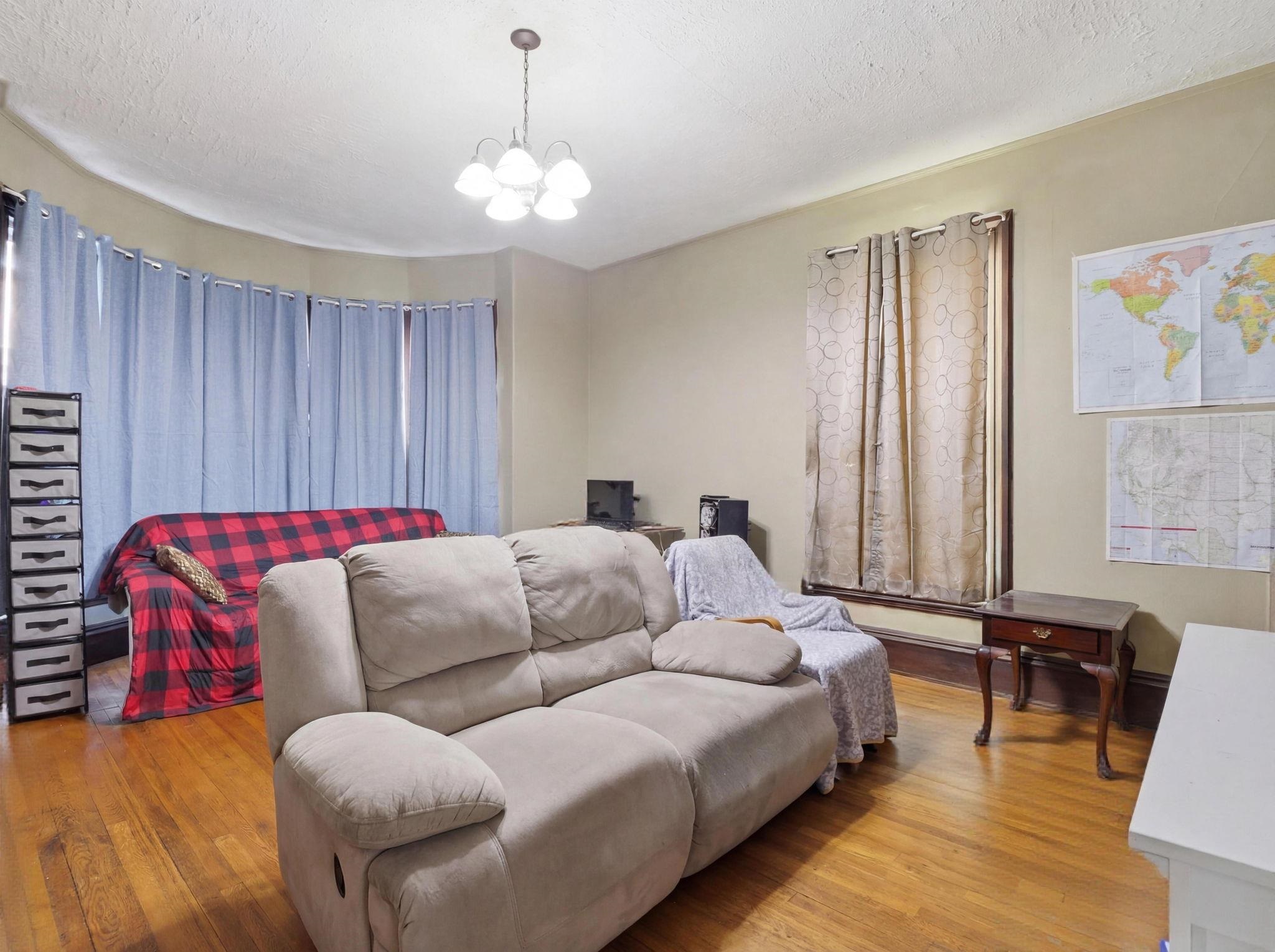 14 Mulberry Street Nashua, NH 03060 - Photo 2 of 45