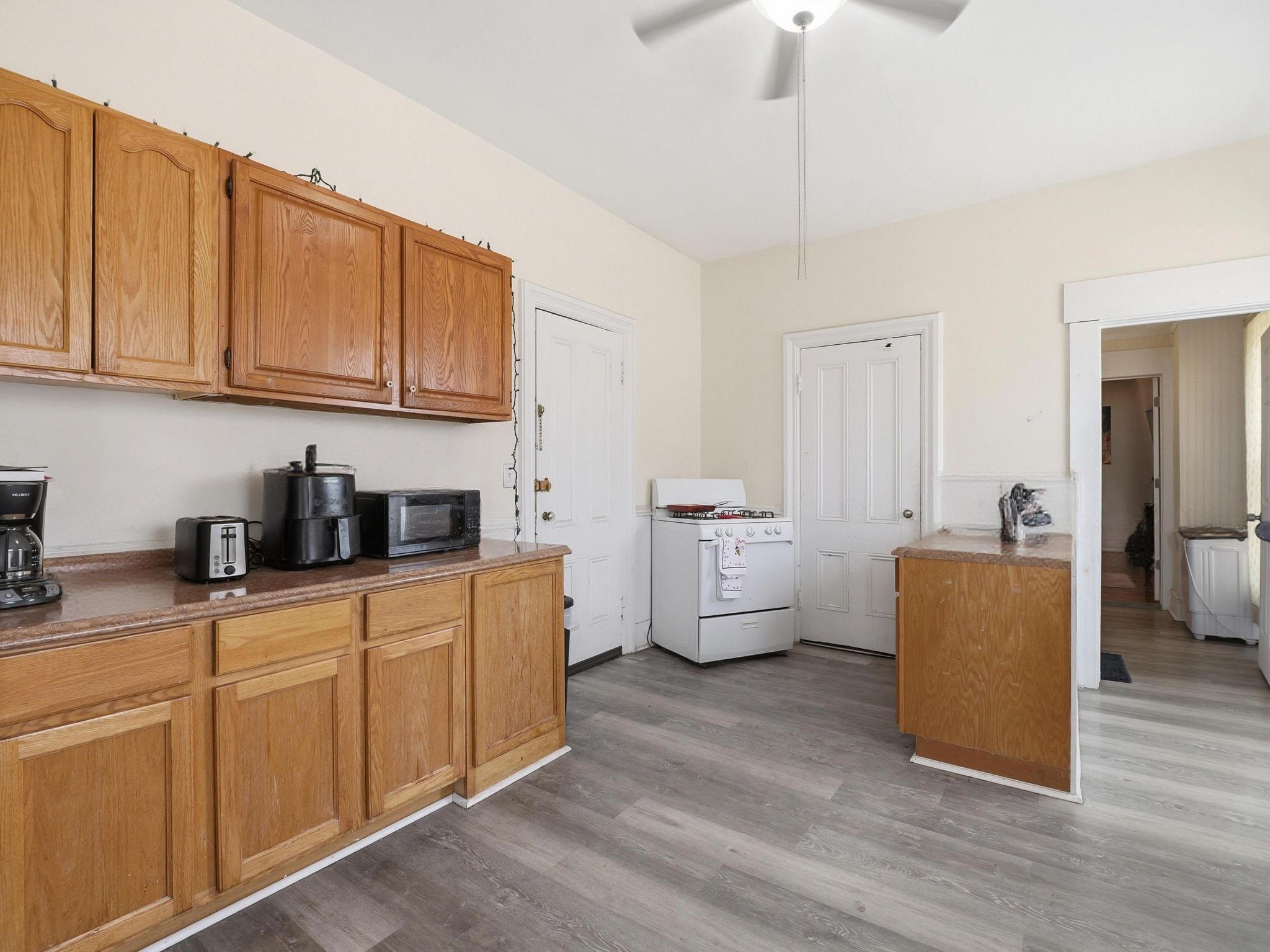 14 Mulberry Street Nashua, NH 03060 - Photo 23 of 45