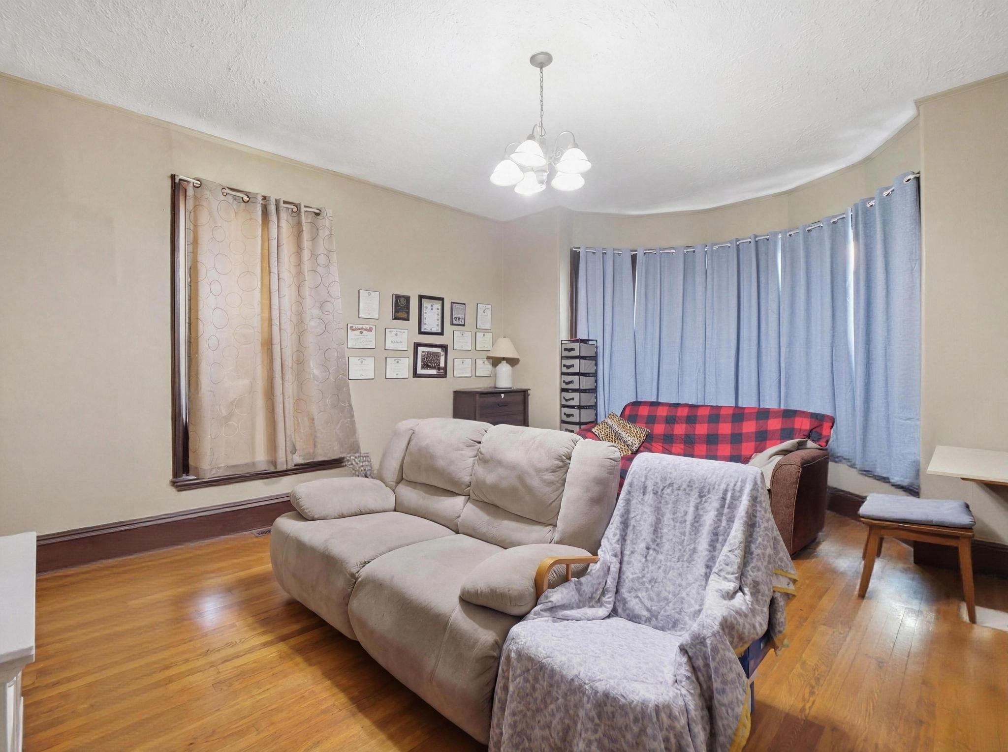 14 Mulberry Street Nashua, NH 03060 - Photo 3 of 45