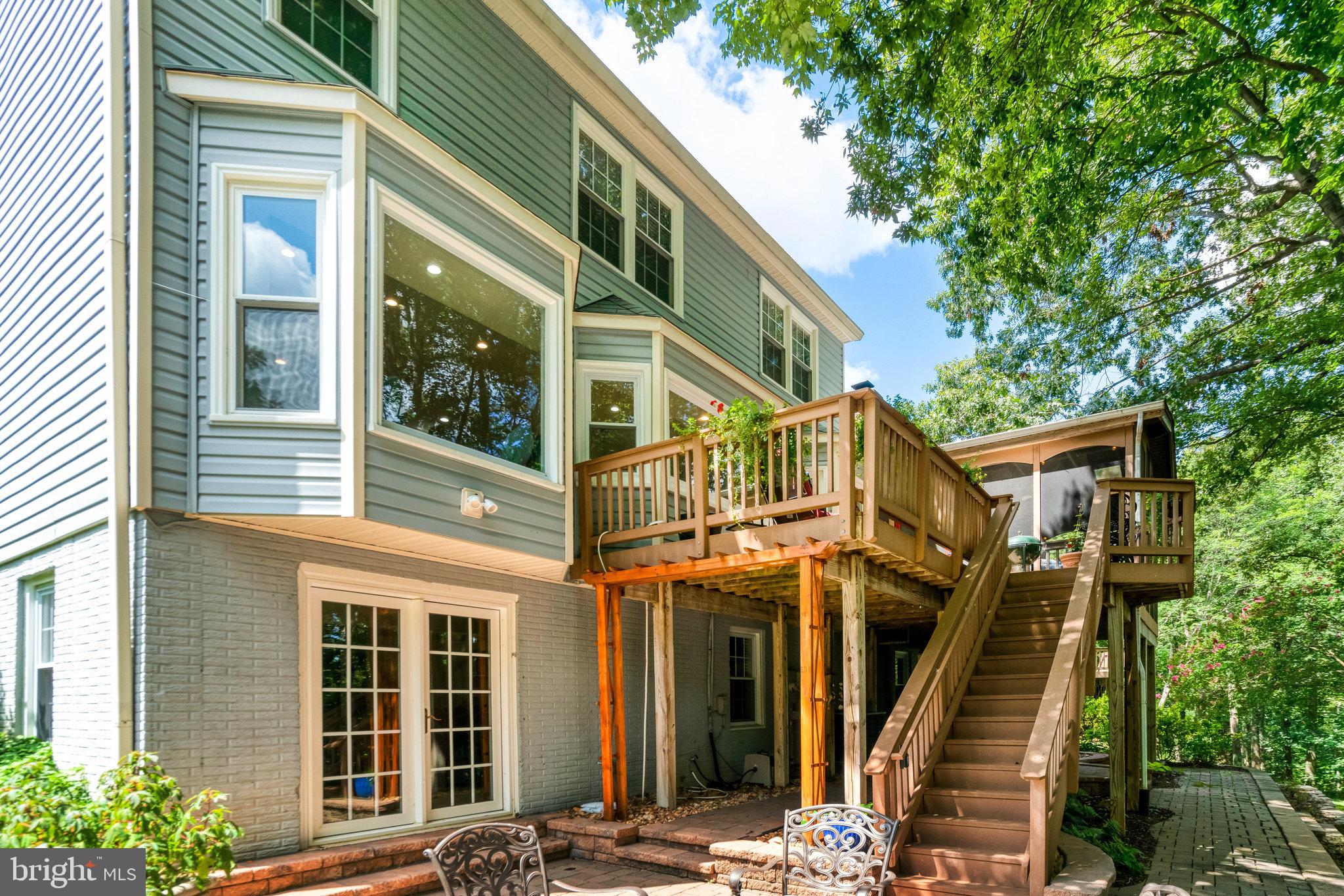 6815 Bluecurl Circle Springfield, VA 22152 - Photo 44 of 49 a front view of a house