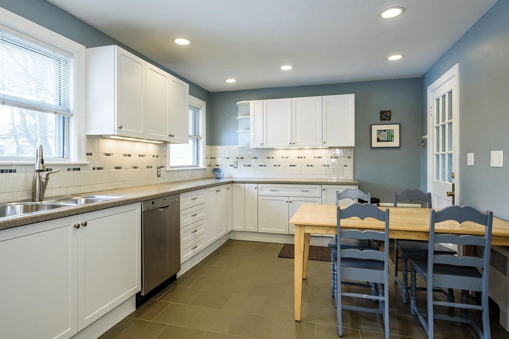 9 Puddingstone Road Brookline, MA 02467 - Photo 8 of 18 Gallery Image 8