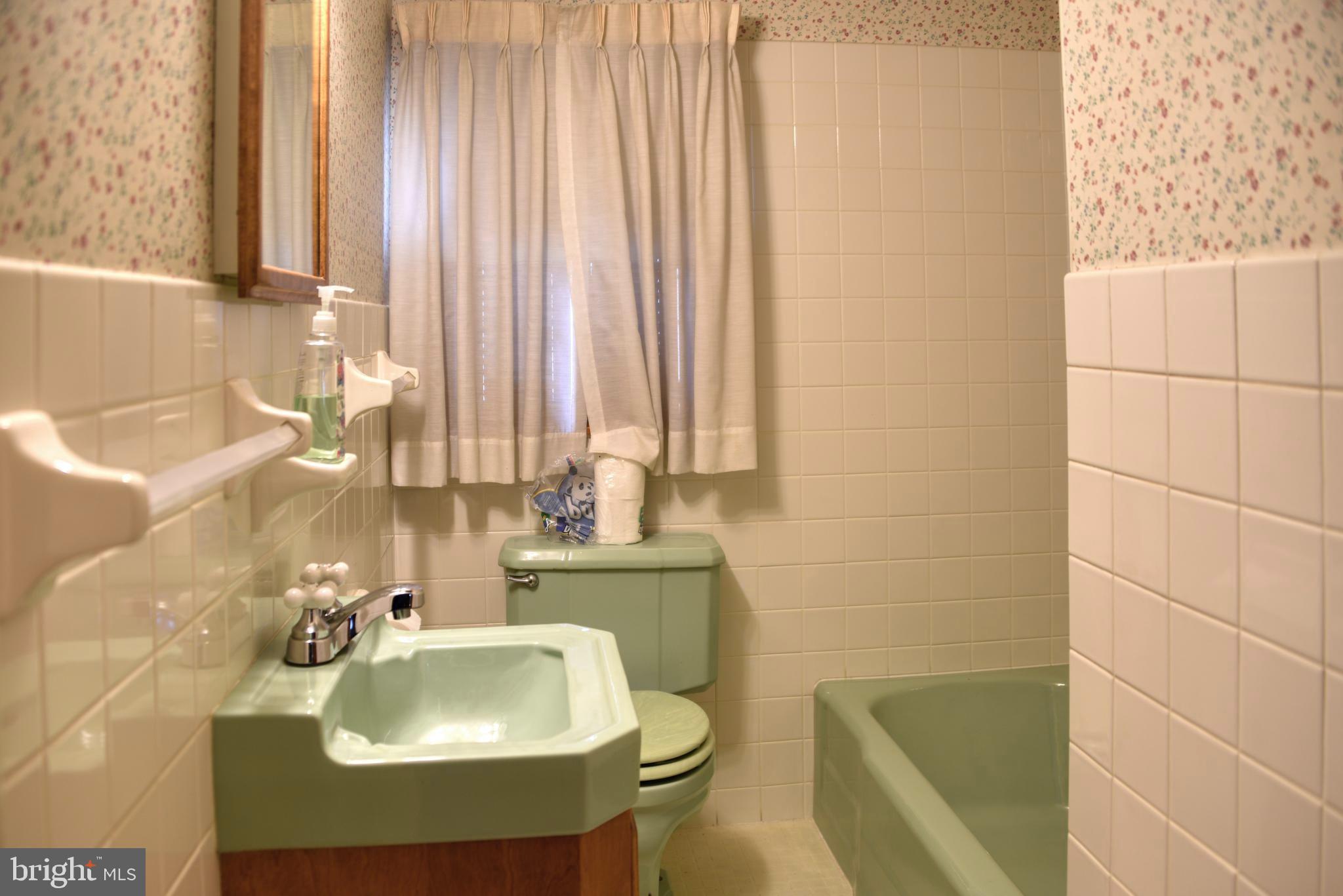 420 East Maple Street Cleona, PA 17042 - Photo 10 of 30