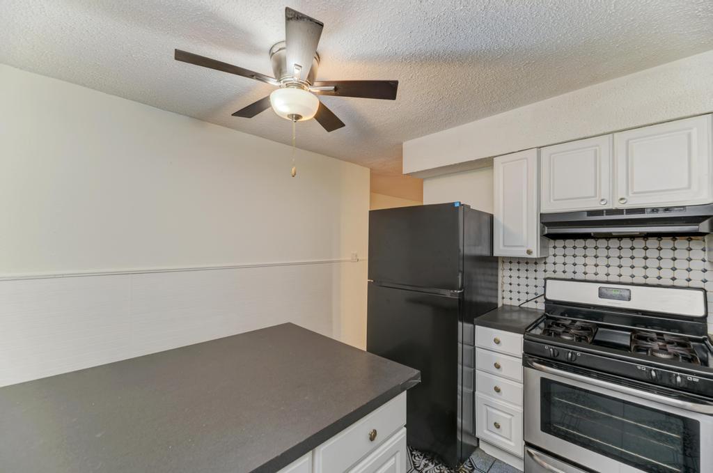 1313 Rebecca Road, Unit 111 Lombard, IL 60148 - Photo 11 of 20 Gallery Image 11