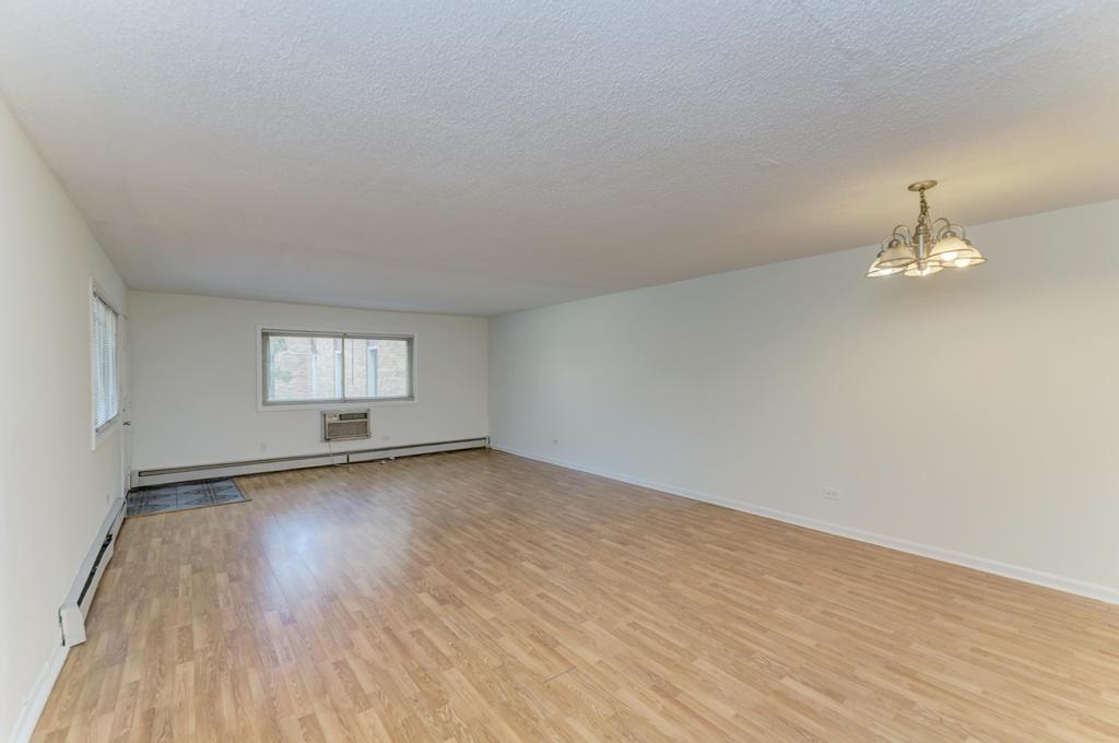 1313 Rebecca Road, Unit 111 Lombard, IL 60148 - Photo 3 of 20 Gallery Image 3