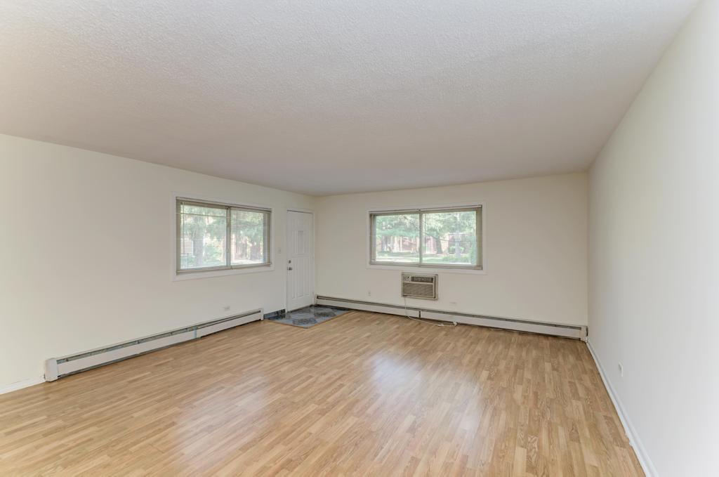 1313 Rebecca Road, Unit 111 Lombard, IL 60148 - Photo 4 of 20 Gallery Image 4