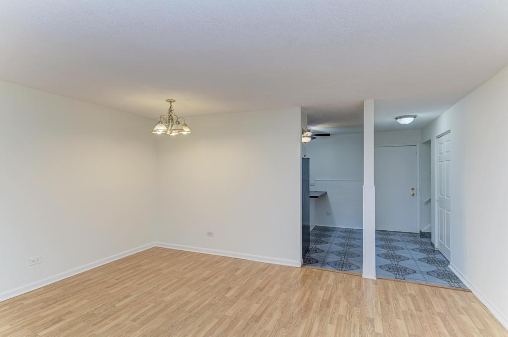 1313 Rebecca Road, Unit 111 Lombard, IL 60148 - Photo 6 of 20 Gallery Image 6