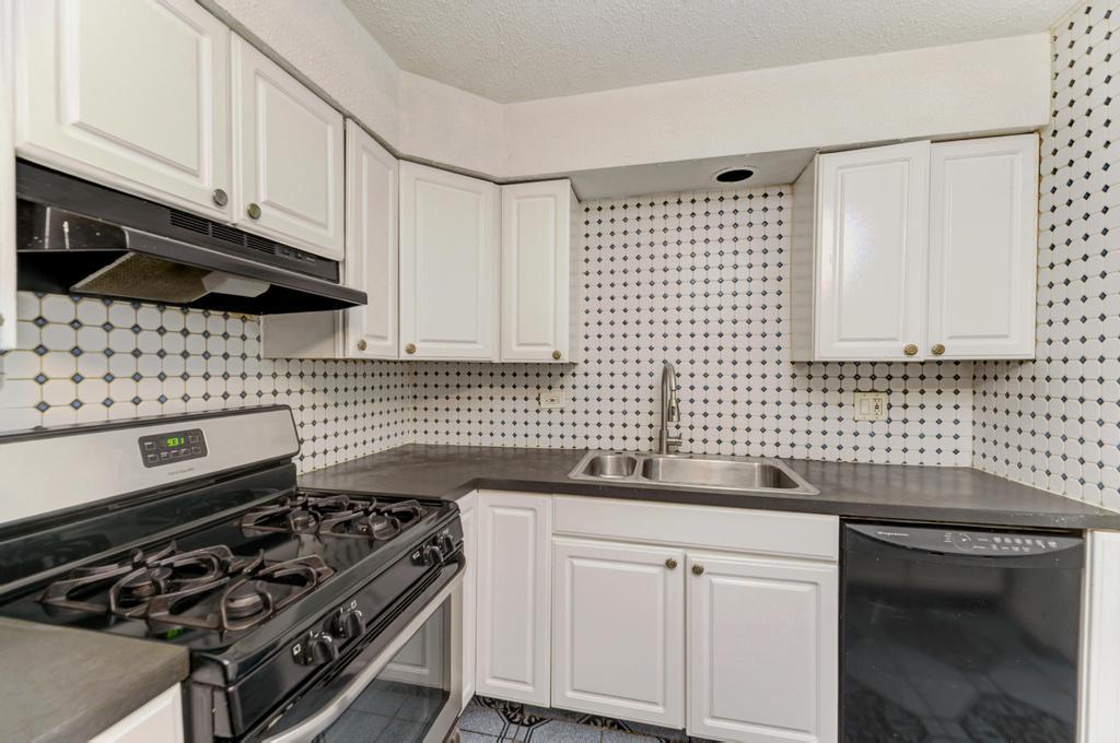 1313 Rebecca Road, Unit 111 Lombard, IL 60148 - Photo 9 of 20 Gallery Image 9