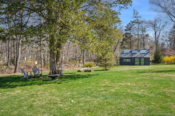 $1,425,000 | 16 Cedar Hill Road, Pound Ridge, NY 10576