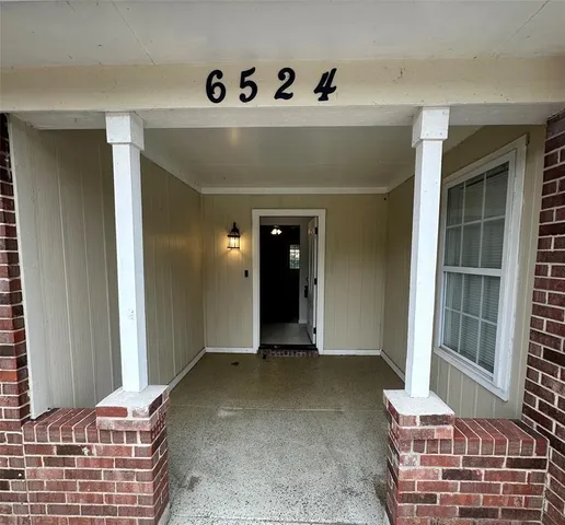 a view of an entrance to house