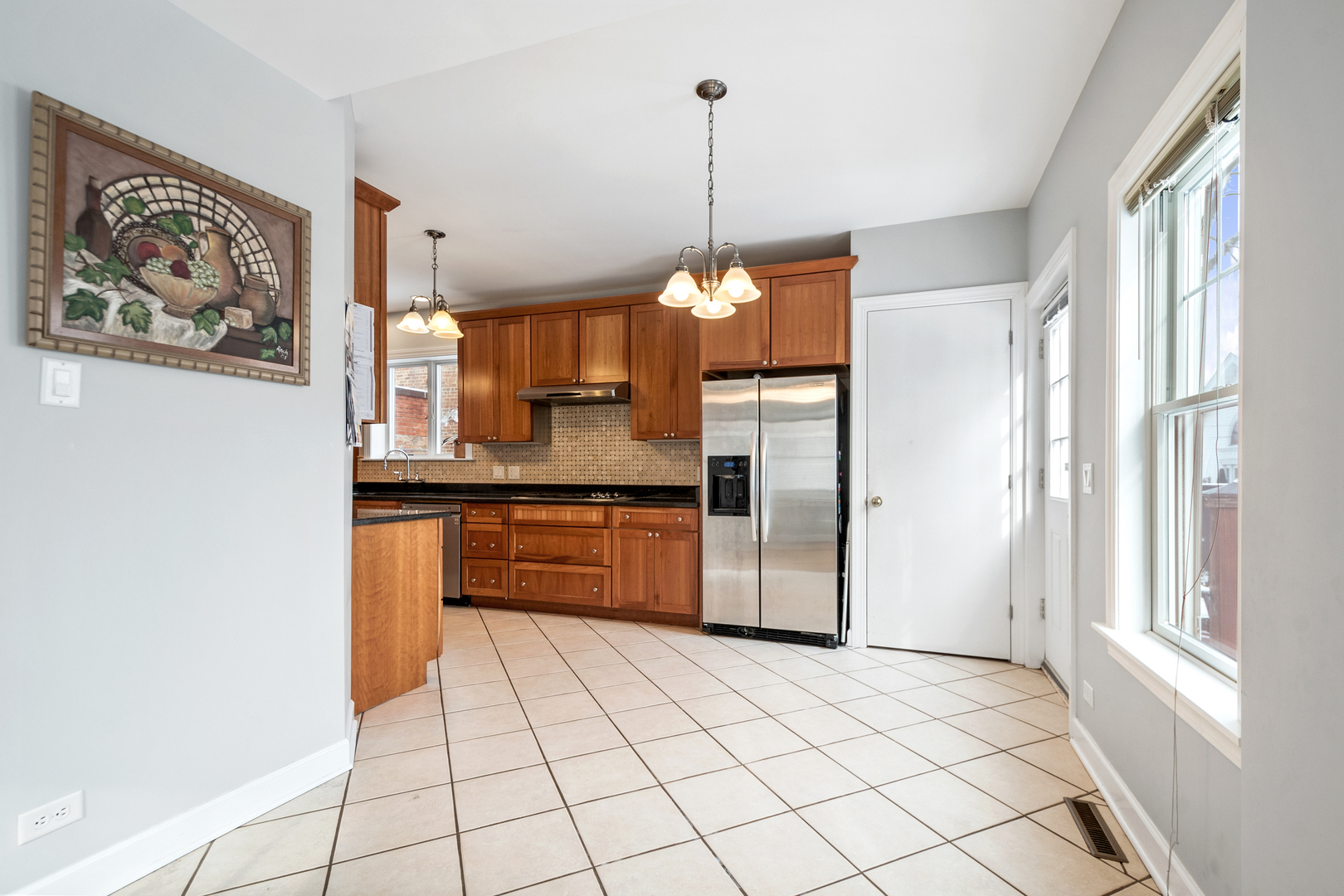 5933 North Bernard Street Chicago, IL 60659 - Photo 12 of 31