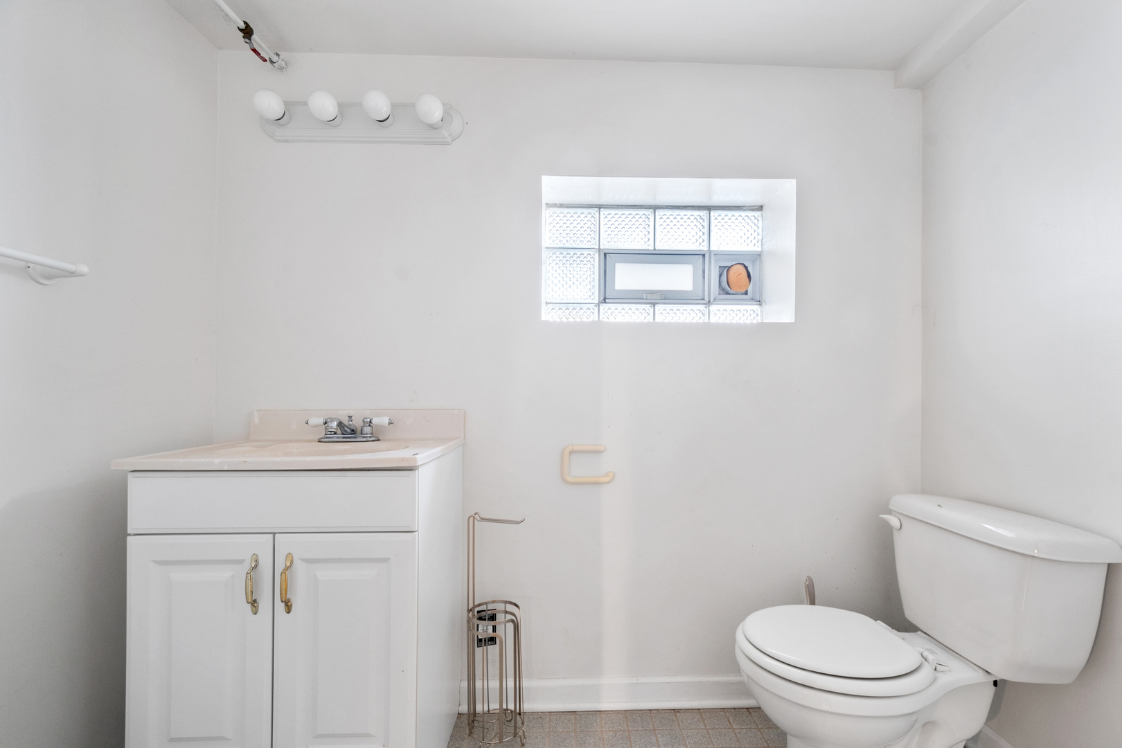 5933 North Bernard Street Chicago, IL 60659 - Photo 24 of 31