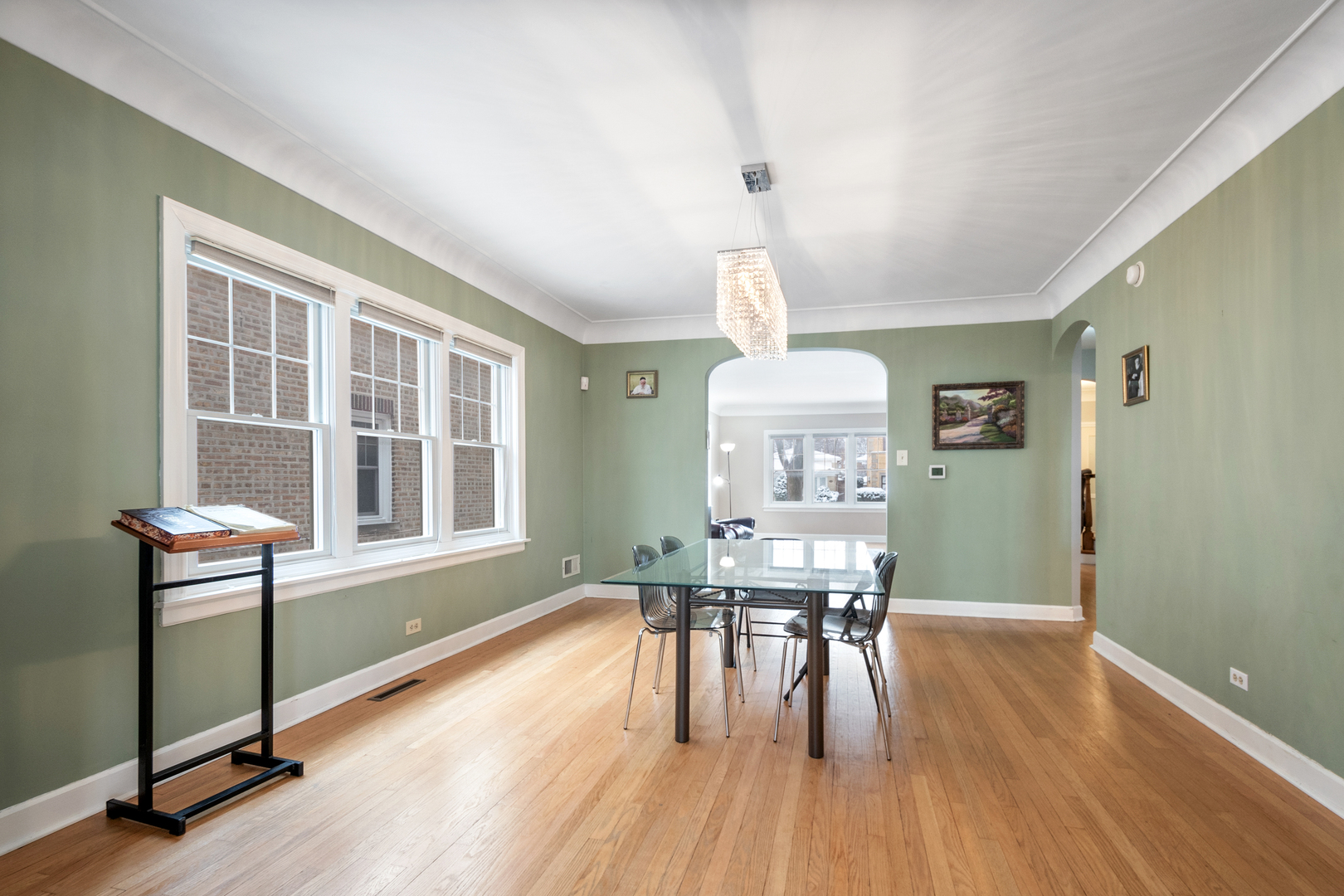 5933 North Bernard Street Chicago, IL 60659 - Photo 7 of 31