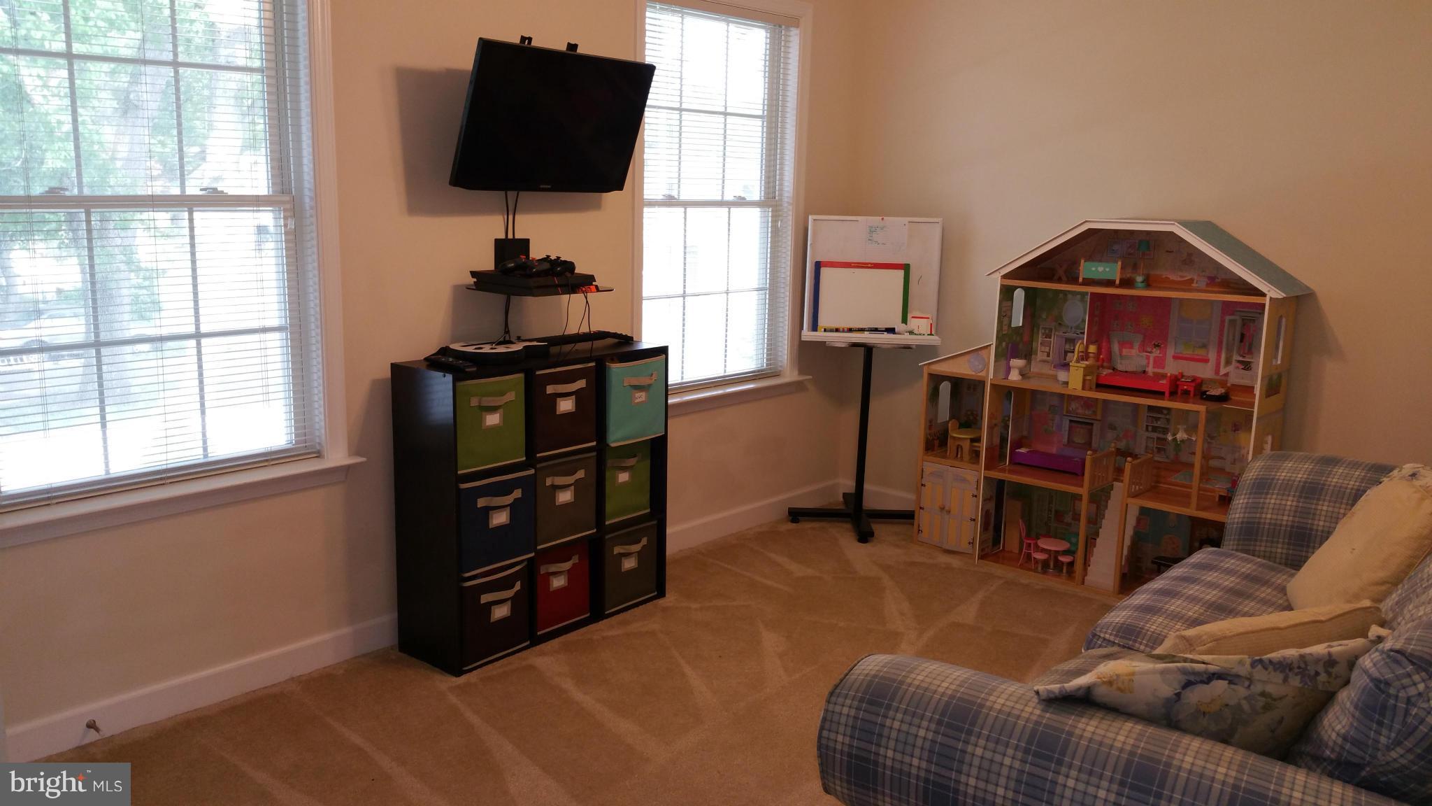 307 Riverside Drive Pasadena, MD 21122 - Photo 14 of 30 Bedroom