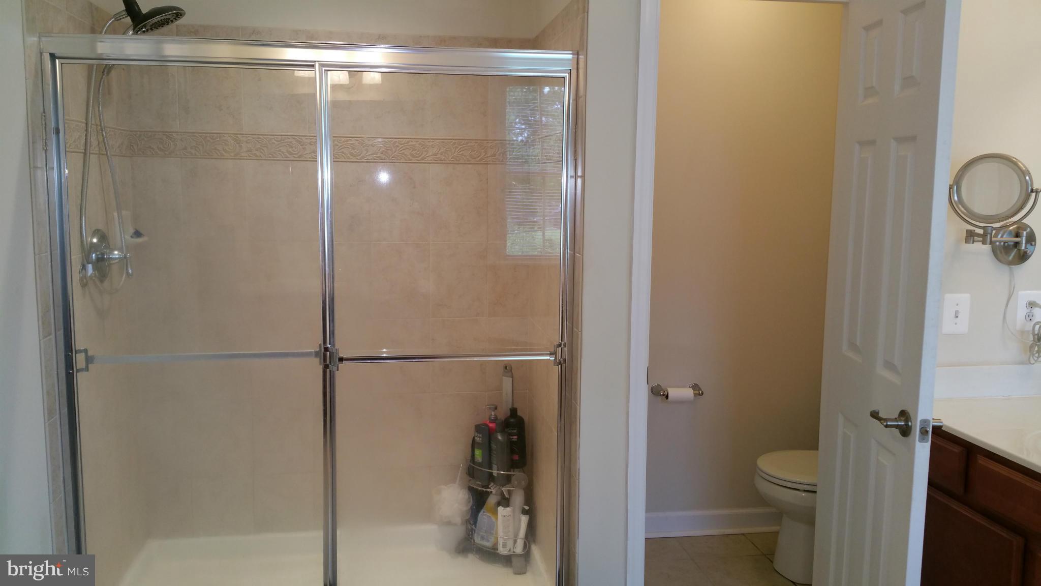 307 Riverside Drive Pasadena, MD 21122 - Photo 19 of 30 Bath (Master)