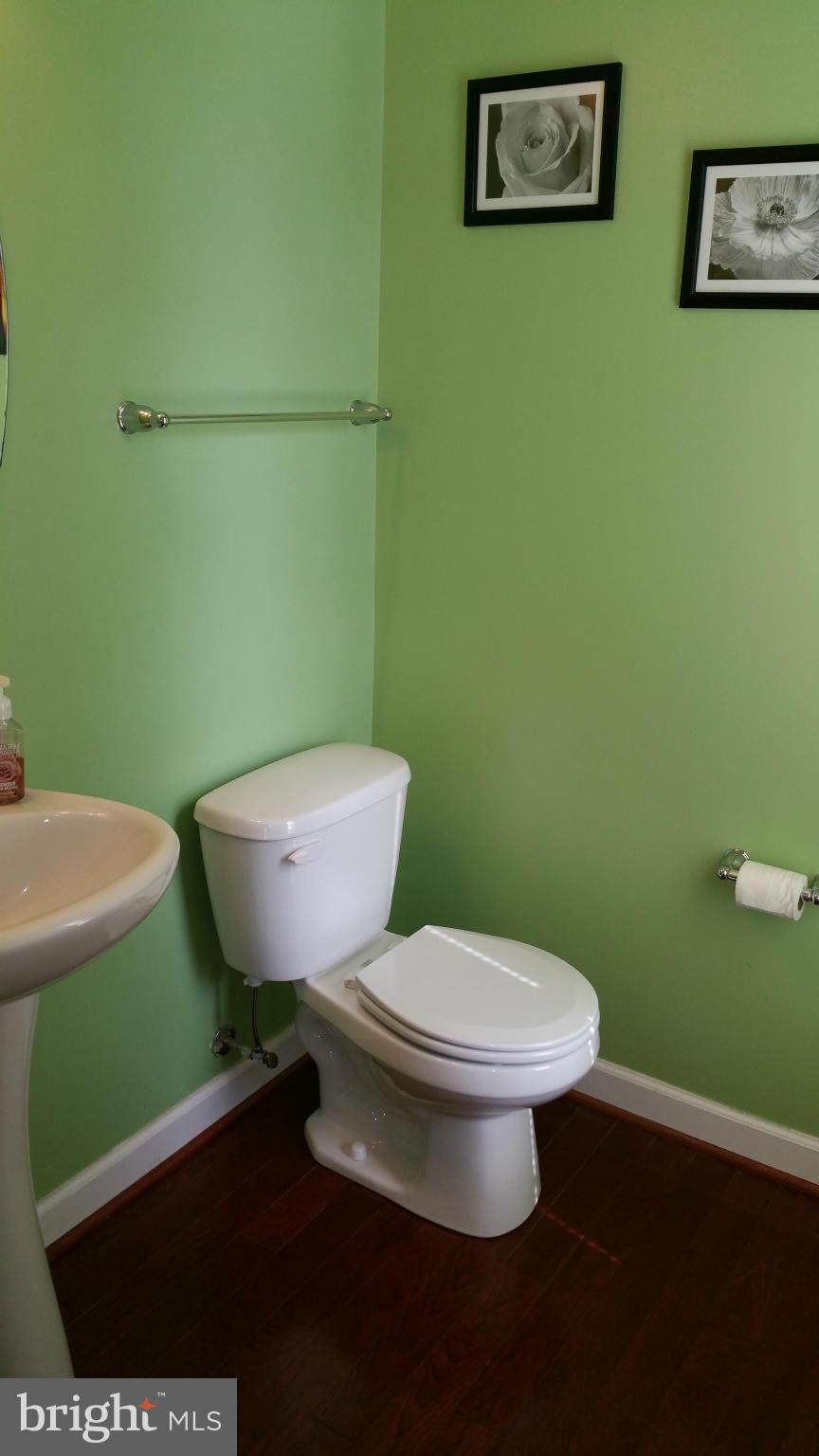 307 Riverside Drive Pasadena, MD 21122 - Photo 10 of 30 Bath