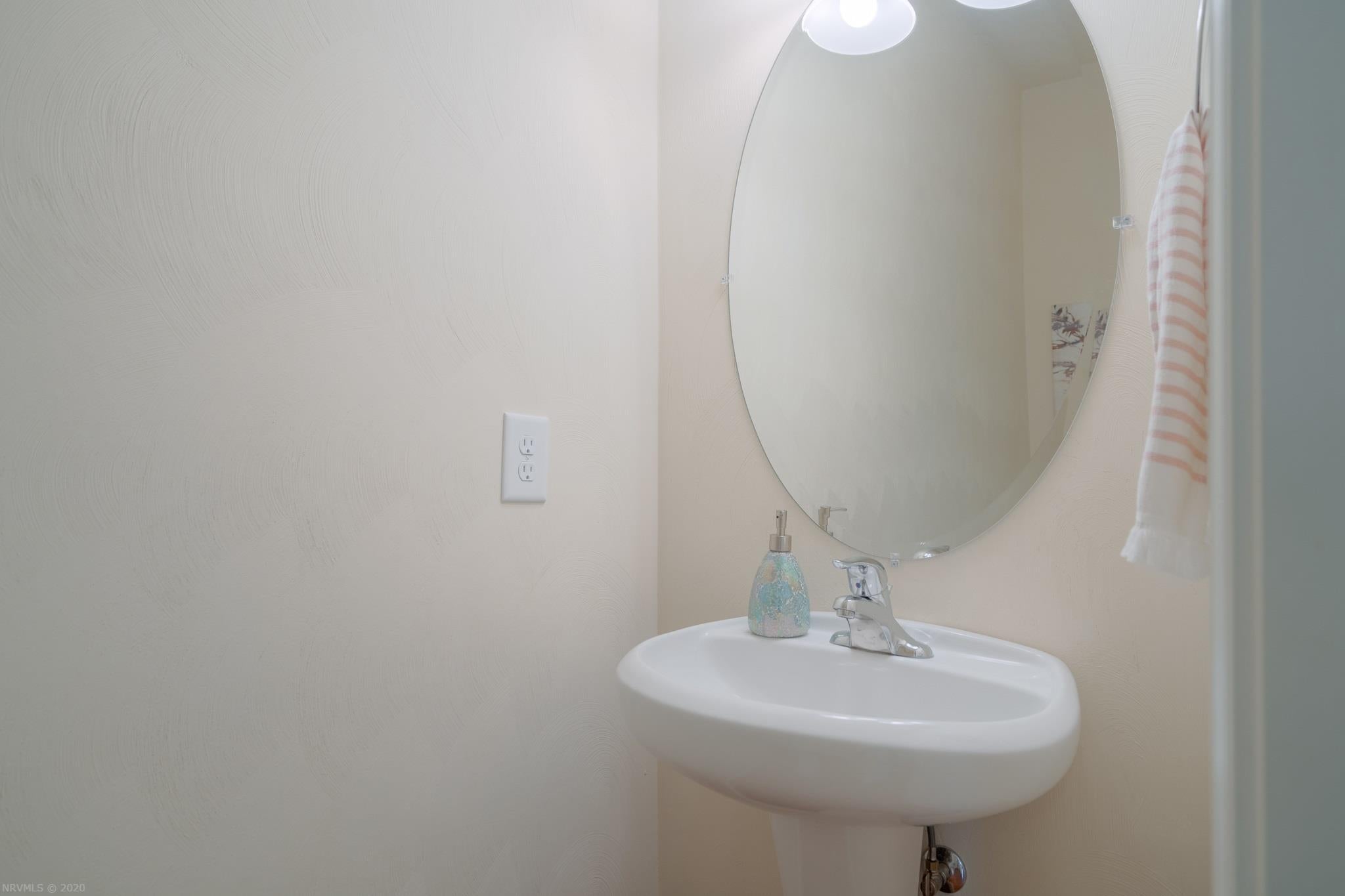 1045 Green Ridge Road Christiansburg, VA 24073 - Photo 23 of 46 Gallery Image 23