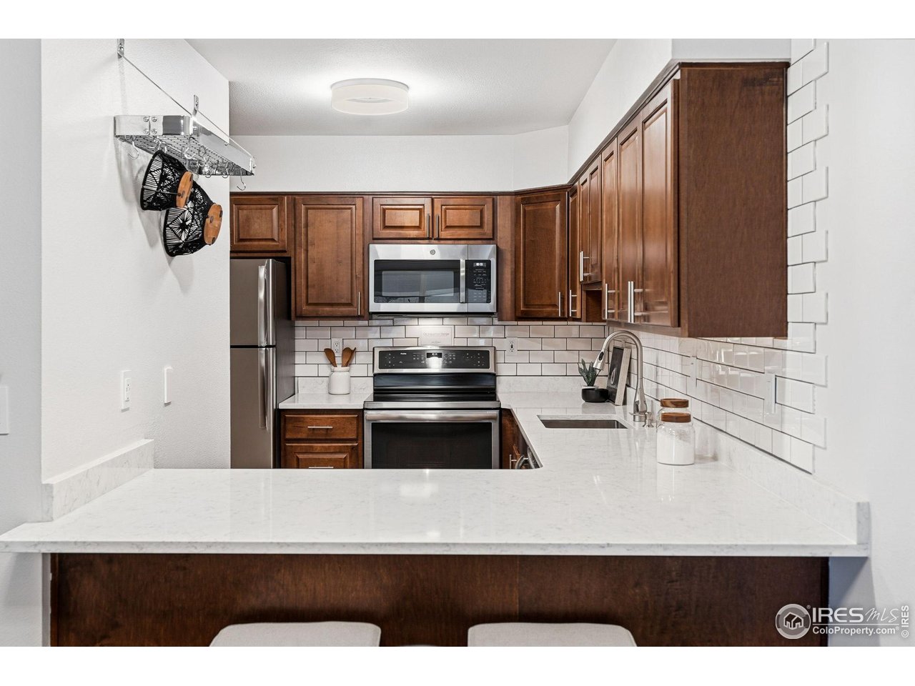 2942 Eagle Way Boulder, CO 80301 - Photo 8 of 40 Renovated kitchen