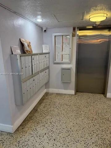 $1,850 | 8001 Crespi Boulevard, Unit 2D, Miami Beach, FL 33141