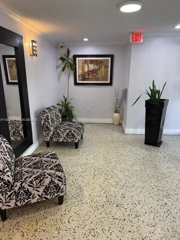 $1,850 | 8001 Crespi Boulevard, Unit 2D, Miami Beach, FL 33141