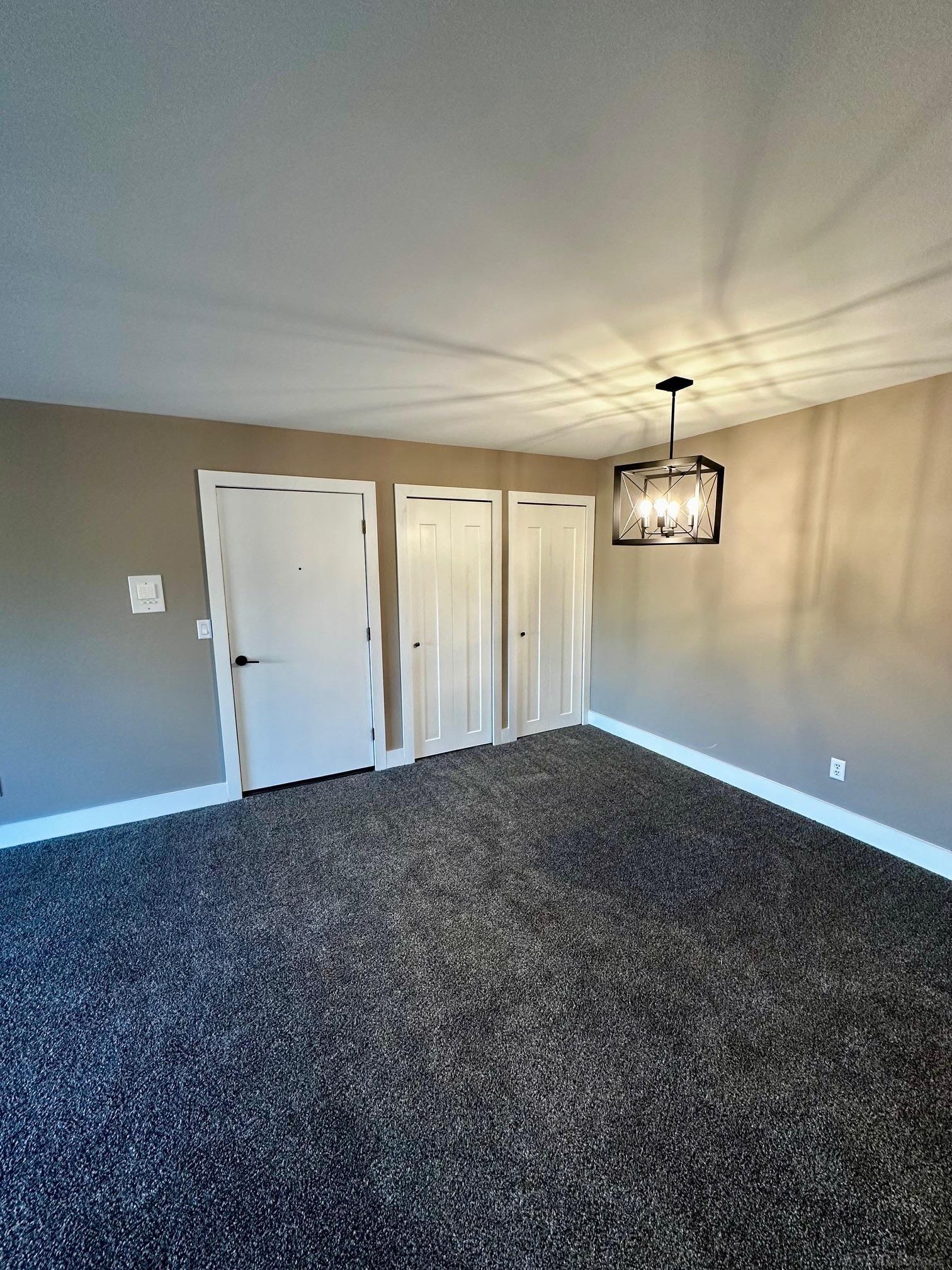 54731 Shelby Road Utica, MI 48316 - Photo 3 of 25 50193664-768b57a2-aad3-43d2-9830-fa8c74966229.JPG