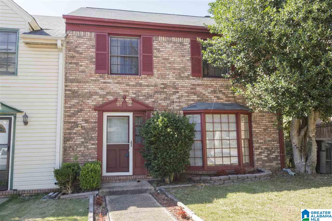 726 Cahaba Manor Trail Pelham, AL 35124 - Photo 2 of 27