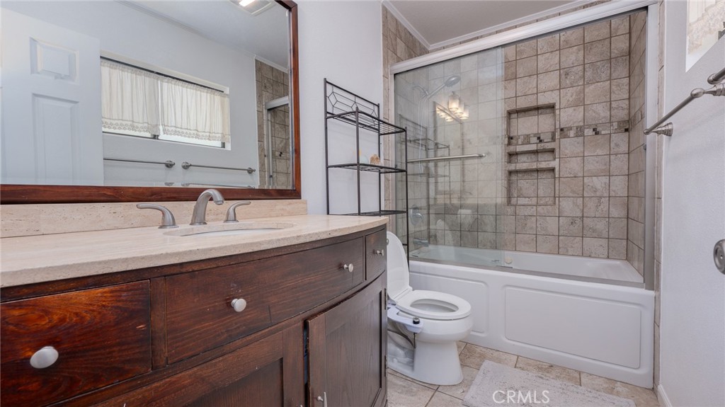 12433 Gay Rio Drive Lakeside, CA 92040 - Photo 21 of 41 Primary Bathroom