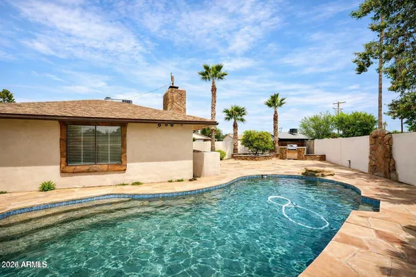 $2,950 | 7541 North 35th Drive, Phoenix, AZ 85051