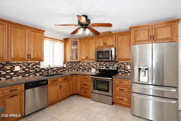 $2,950 | 7541 North 35th Drive, Phoenix, AZ 85051